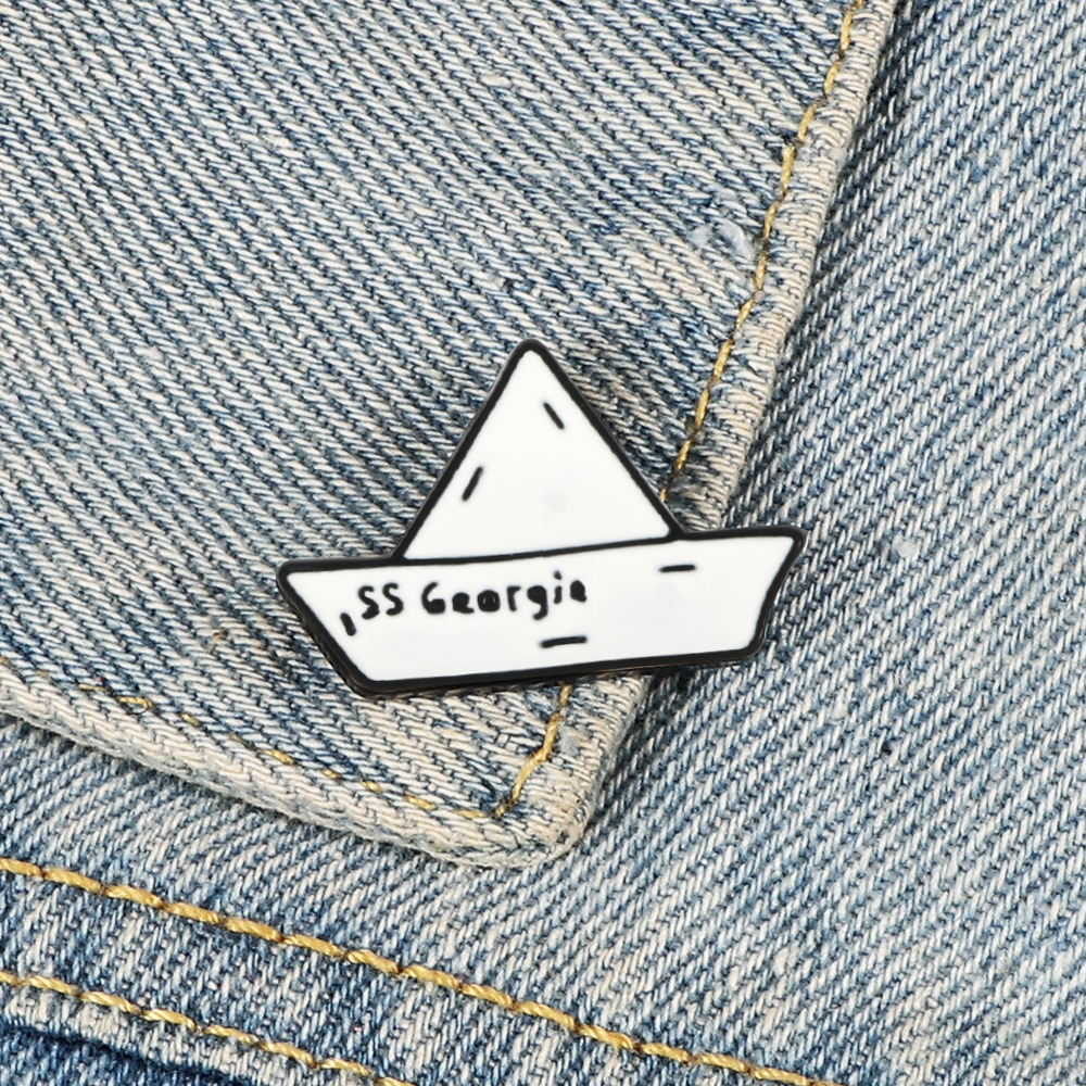 Paper Boat Enamel Pin SS Georg - đánh giá và giá Buckle Pin Ss